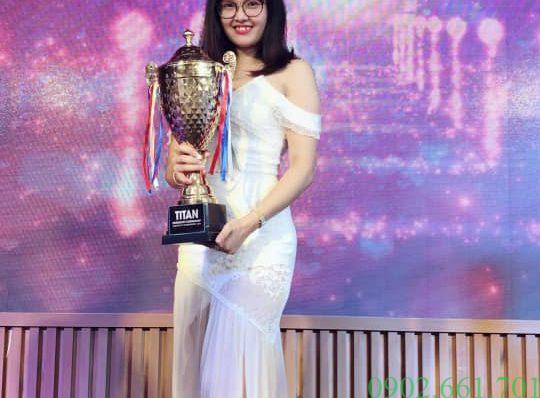 CEO Đông Dược Bà Vân